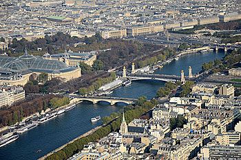 Párizs az Eiffel toronyból