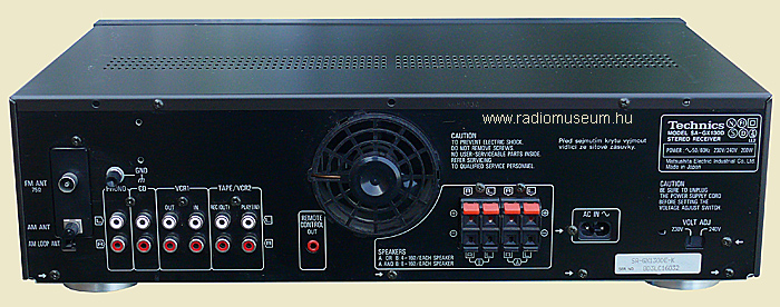 Technics SA-GX130D rádió erősítő hátoldala